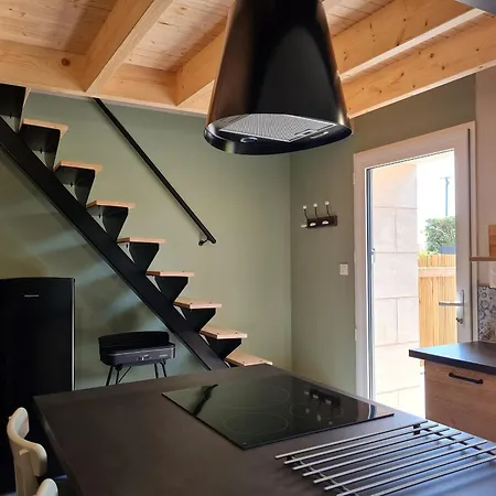 Cosy Avec Mezzanine, Cour Privative Et Espace à - Fr-1-426-478 Séjour à la campagne