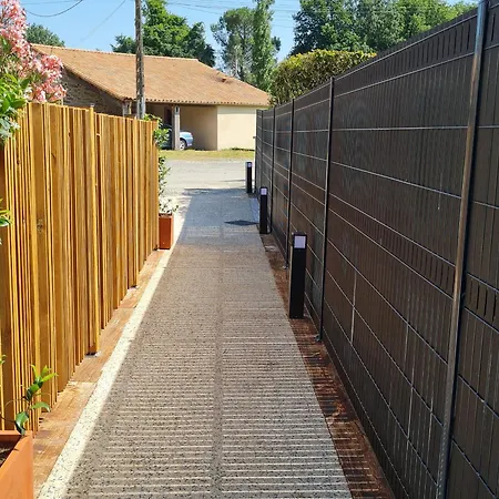 Séjour à la campagne Cosy Avec Mezzanine, Cour Privative Et Espace à - Fr-1-426-478 Rochetrejoux