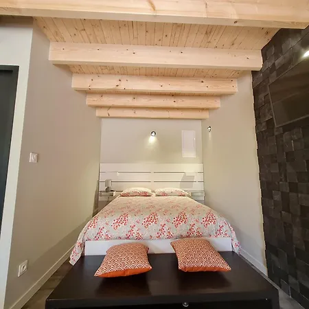 Cosy Avec Mezzanine, Cour Privative Et Espace à - Fr-1-426-478 Casa vacanze *