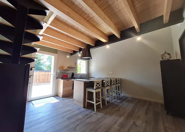 Casa de Férias Cosy Avec Mezzanine, Cour Privative Et Espace à - Fr-1-426-478 Rochetrejoux